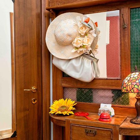 Rodoflor Rooms Кастеламаре ди Стабия Екстериор снимка